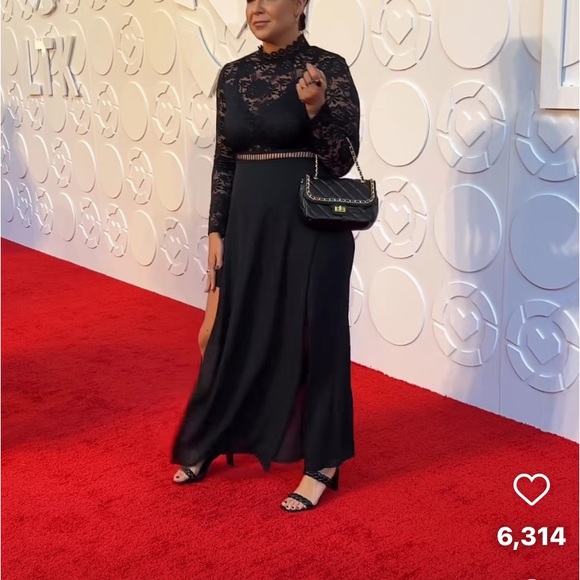 New! Maxie  dress - Picture 7 of 10